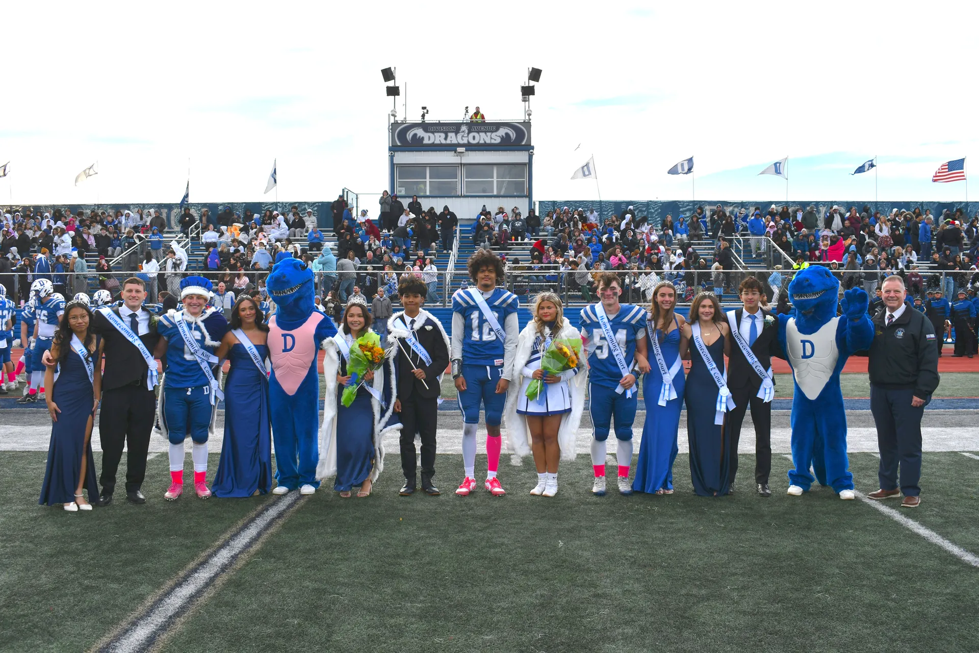 School Spirit Shines at Division Avenue Homecoming